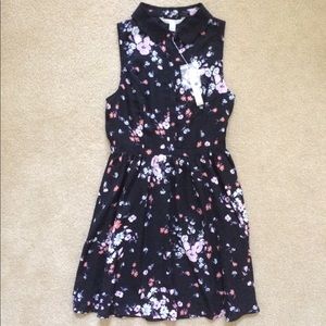 LC Lauren Conrad navy w/ floral print dress, NWT!