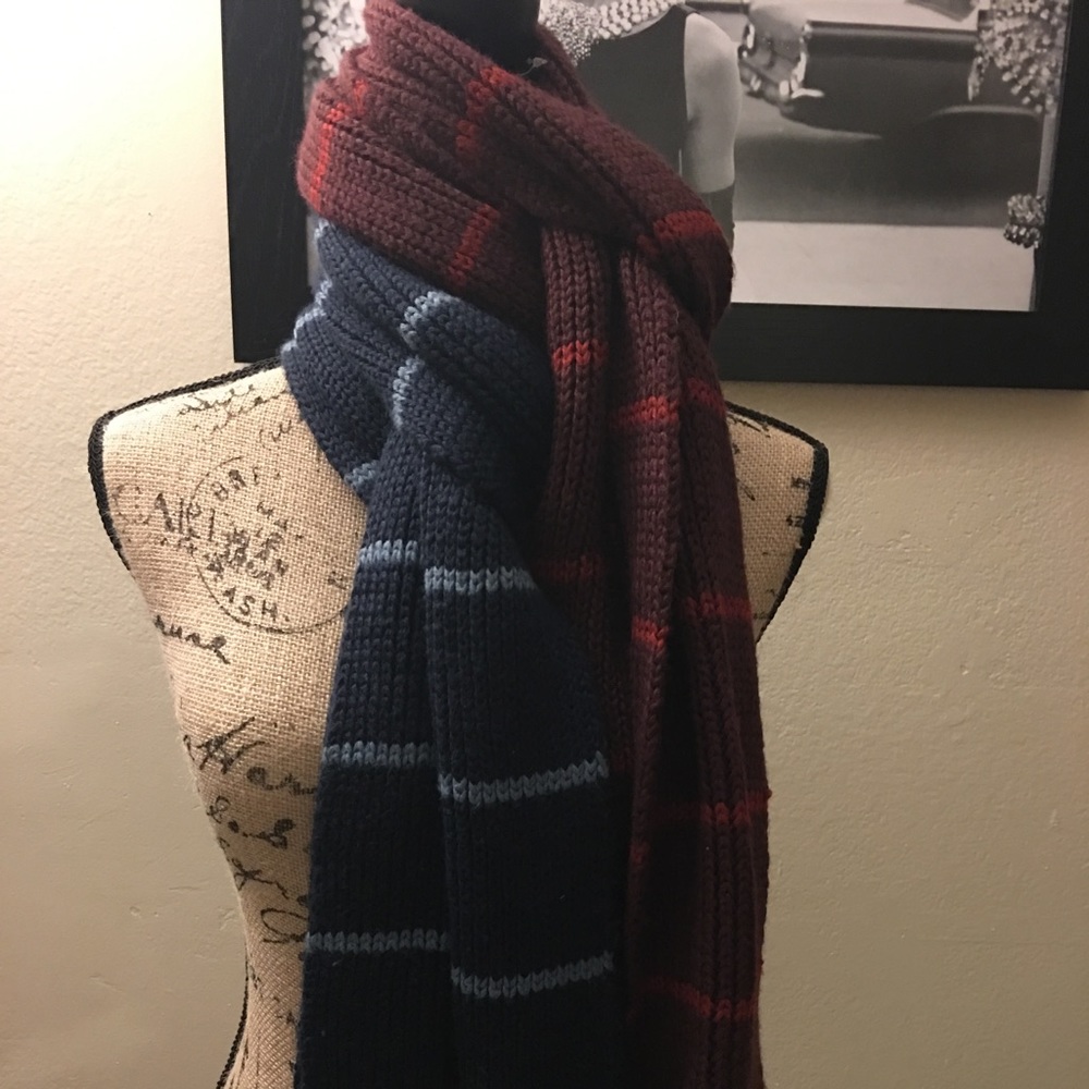 Old Navy 2 Men Scarves -Blue n Burgundy