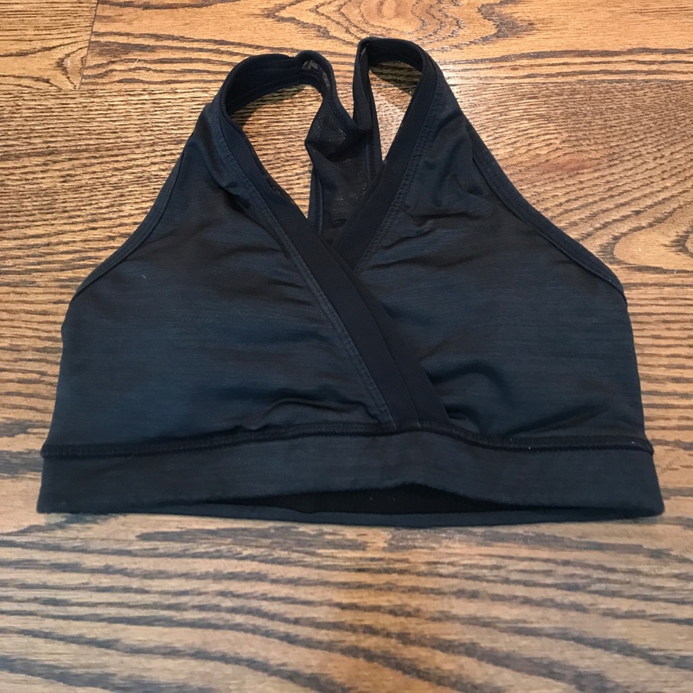 Lululemon Sports Bra size 4 Black