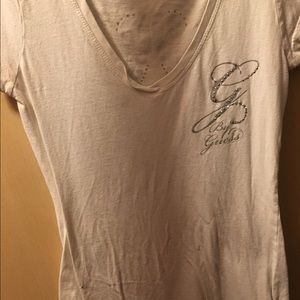 Cute bling guess Vneck tshirt 💕