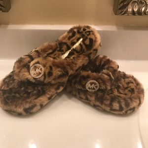 Michael Kors flip flop slippers