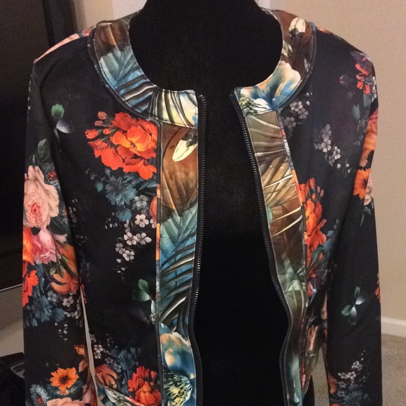 🍂🍂Floral Blazer🍂🍂 Very pretty🌸🌺🍁🍂💕💕💕💕 - Picture 4 of 6