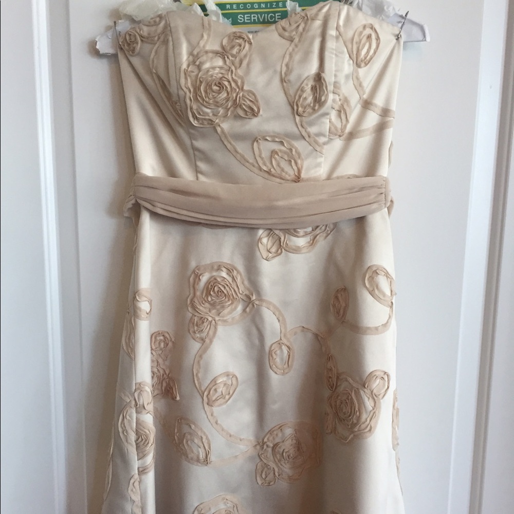 White House Black Market Strapless Ivory Dress