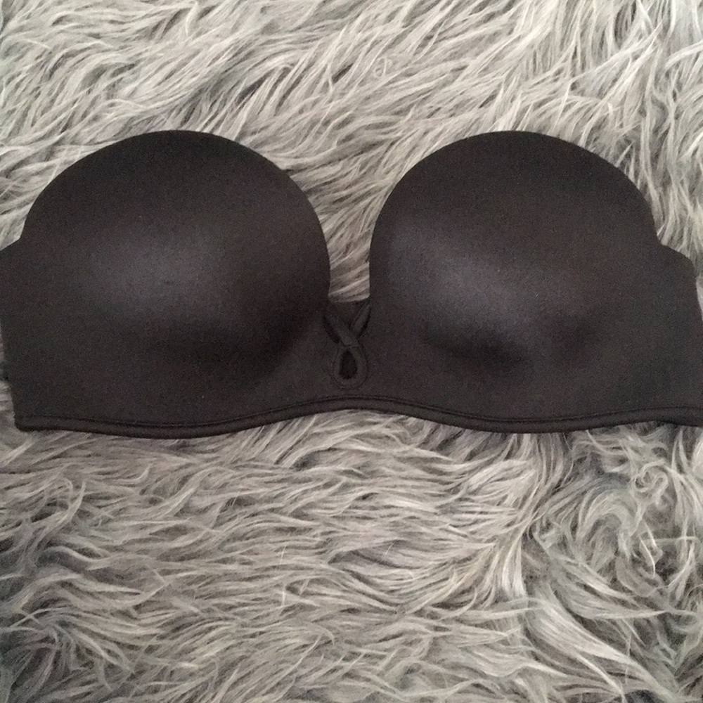 VS bombshell padded strapless bra
