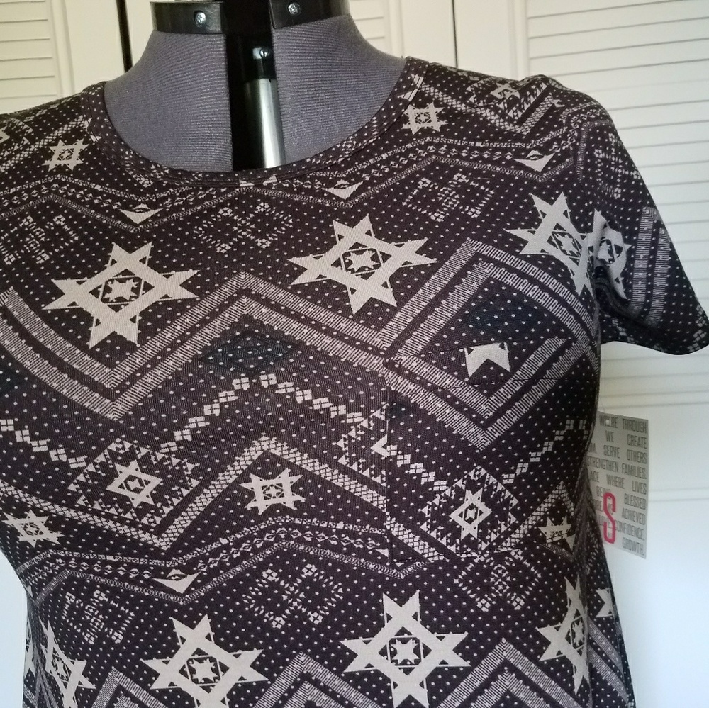 NWT - LLR S Aztec Print Carly