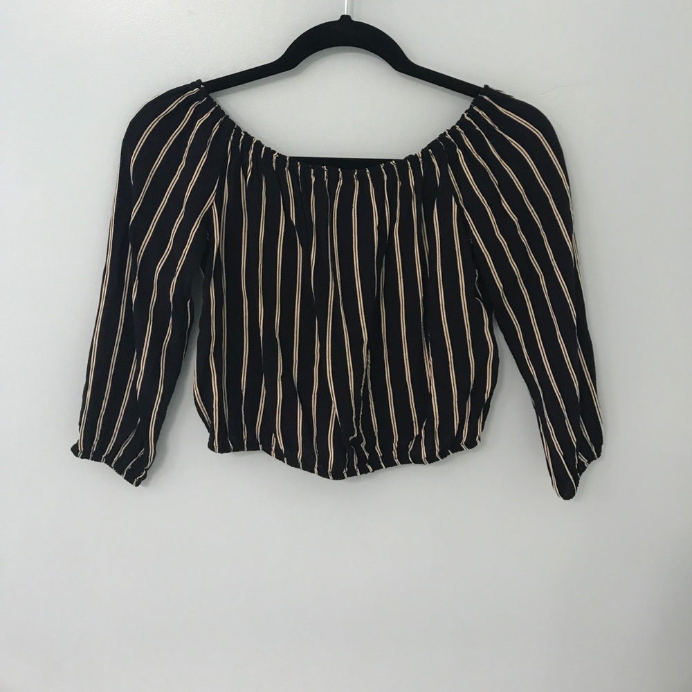 off the shoulder striped top💕