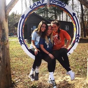 Meet your Posher, Alexis