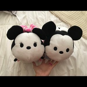 Medium Mickey and Minnie Valentine's Day tsums