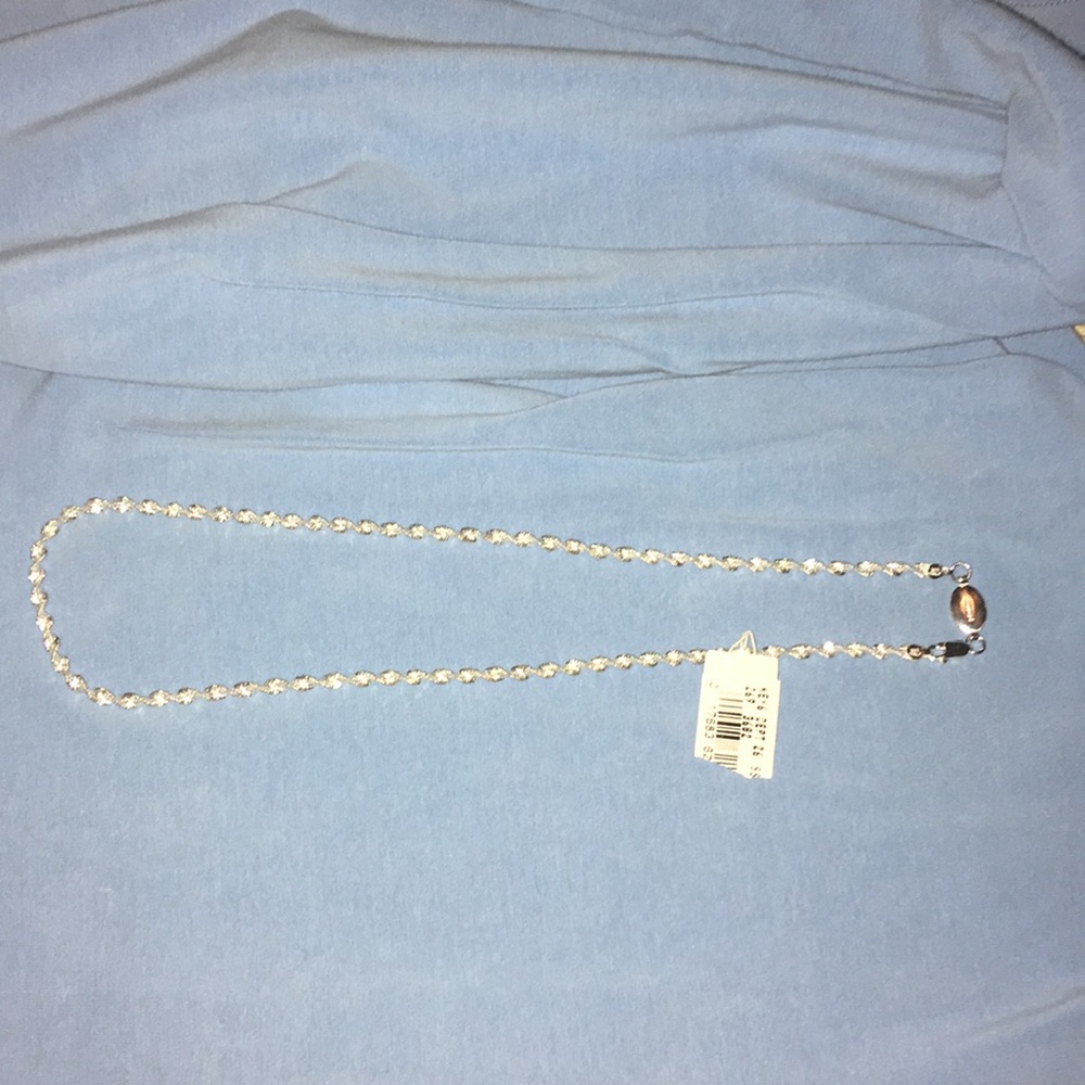 Silver chain - Picture 2 of 2