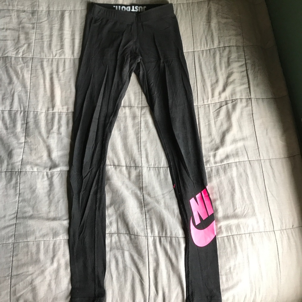Black Nike Leggings