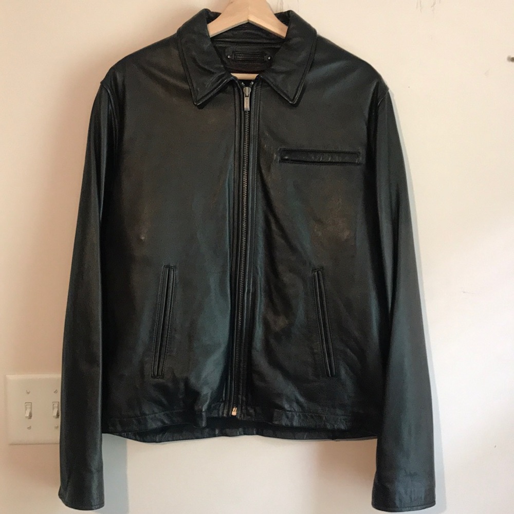 Wilsons Leather men's leather jackets. EUC. Size M