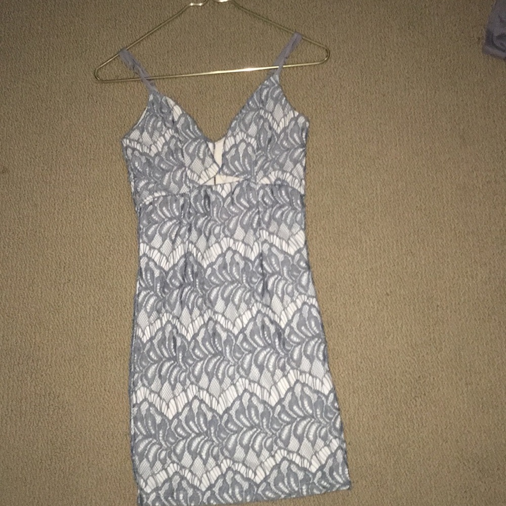 Lace bodycon dress