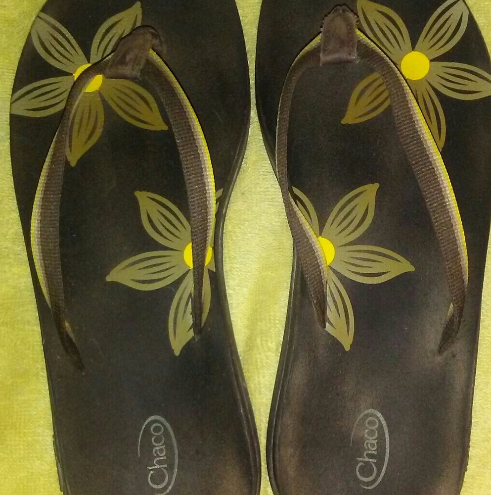 Chaco Flip Flops (Re posh)