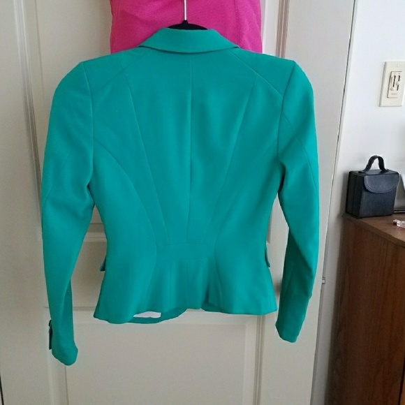 Green tailored blazer - Picture 2 of 4