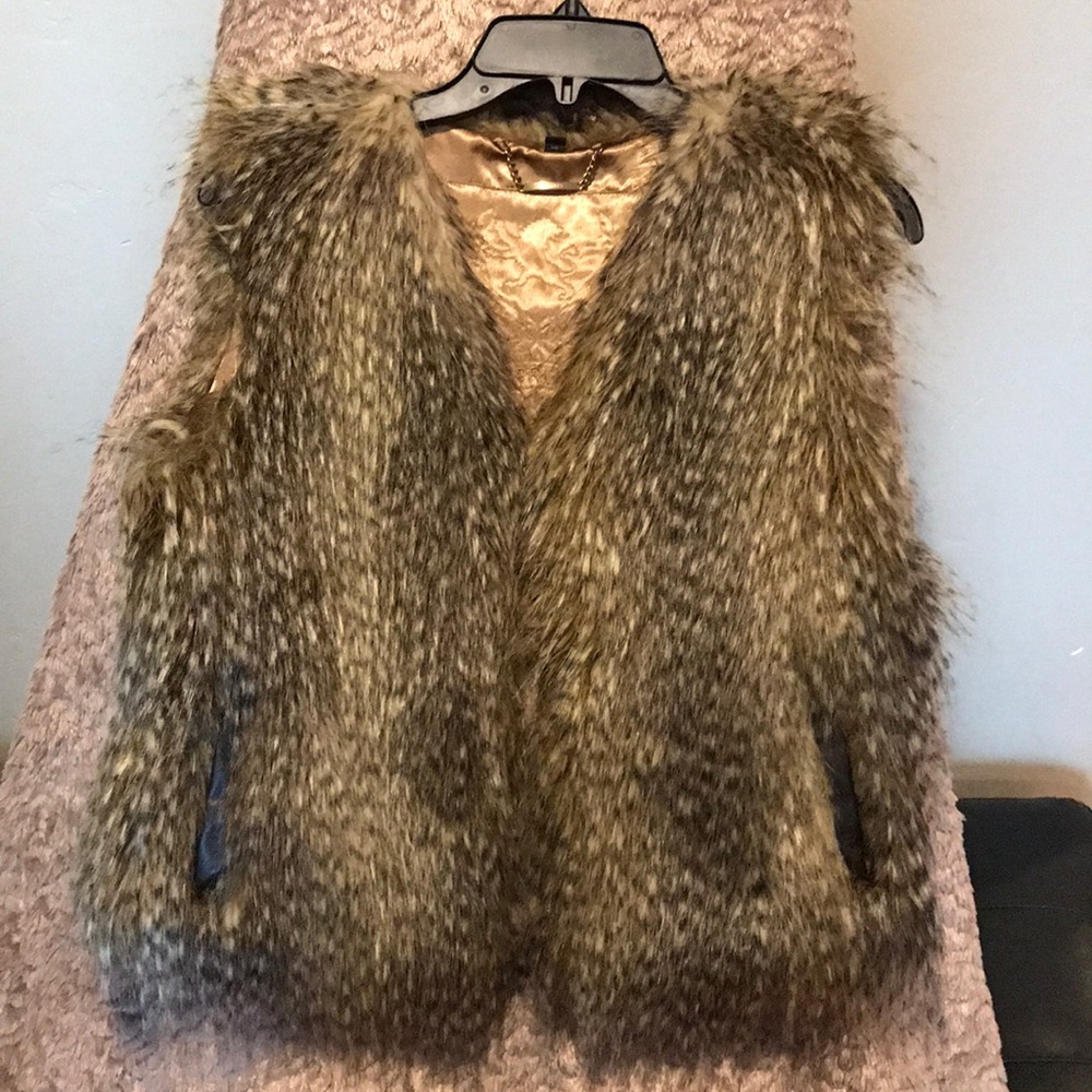 ***SOLD***Faux Fur Express Vest
