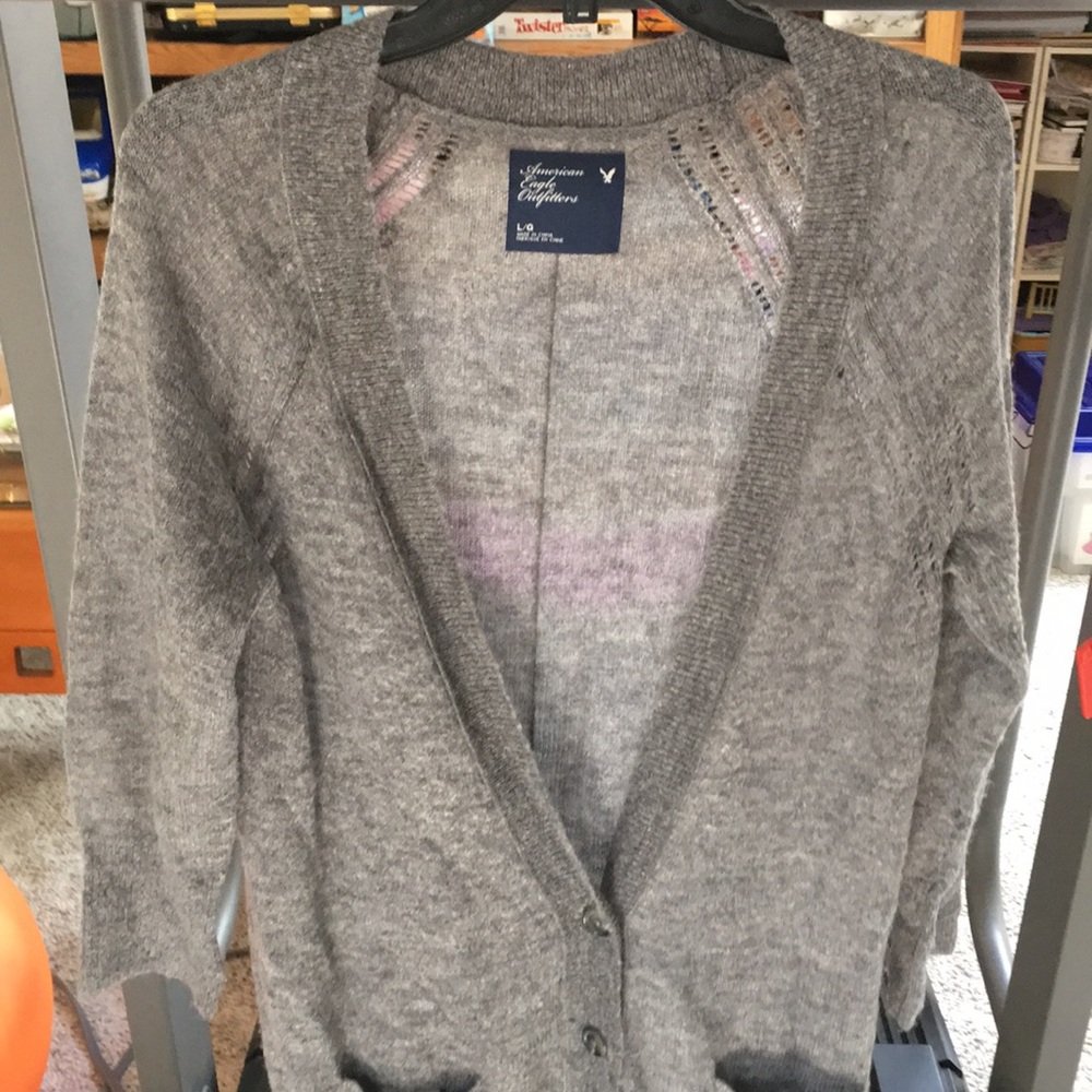 American Eagle Light Weight Gray Cardigan