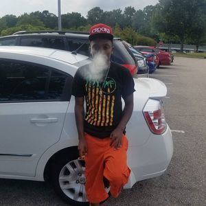 Meet your Posher, Mochez