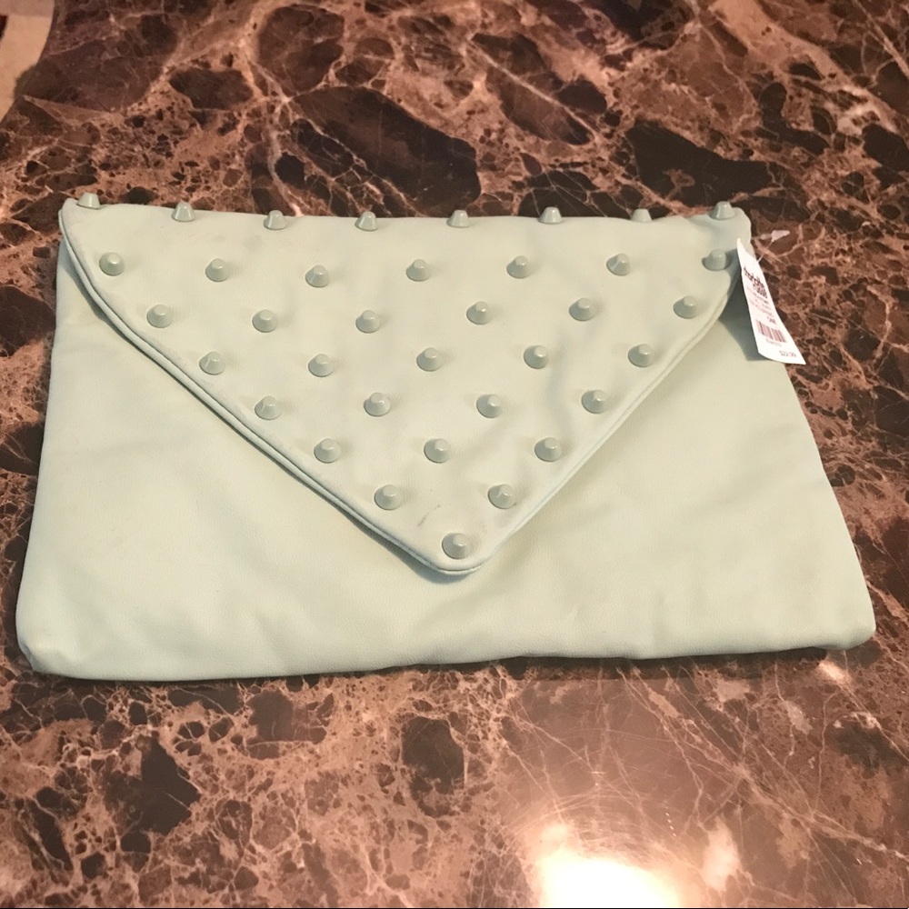 NWT Charlotte Russe Mint Clutch 👛