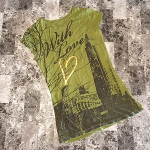 Mudd Graphic Tee Size Medium