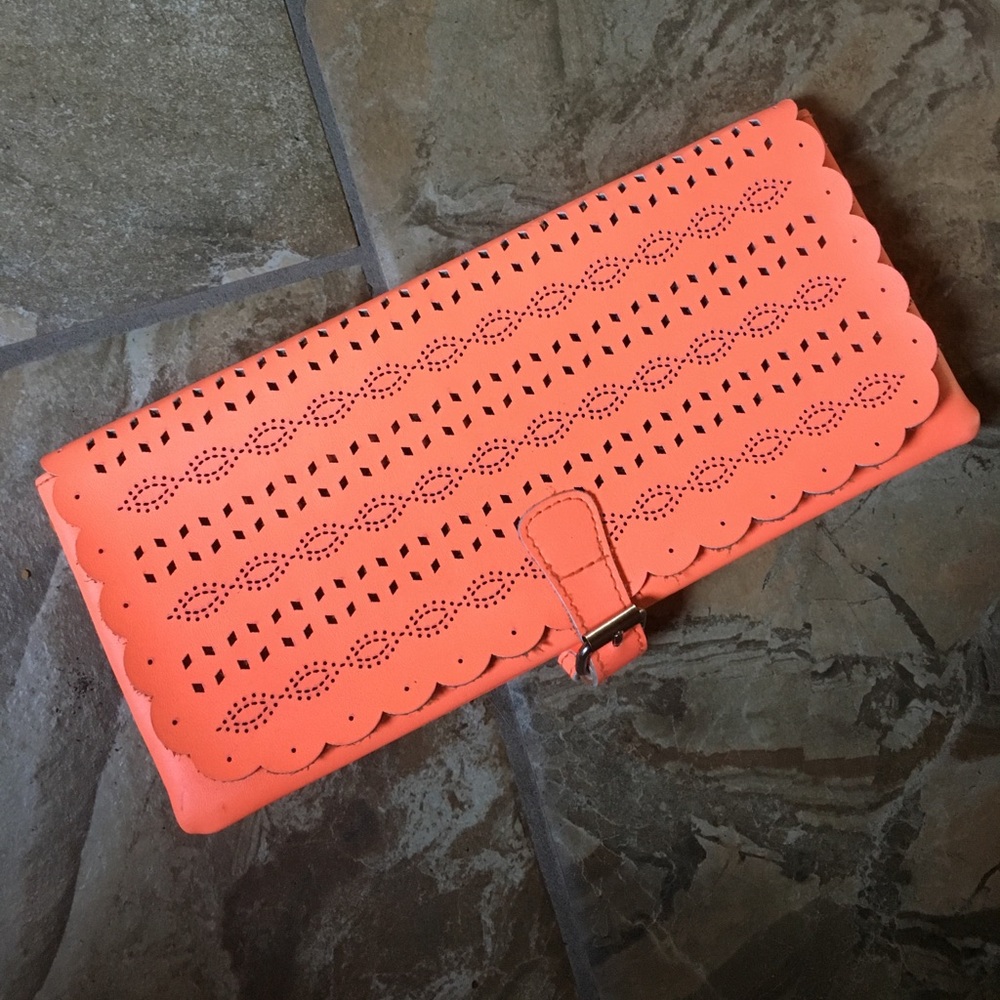 American Eagle Clutch