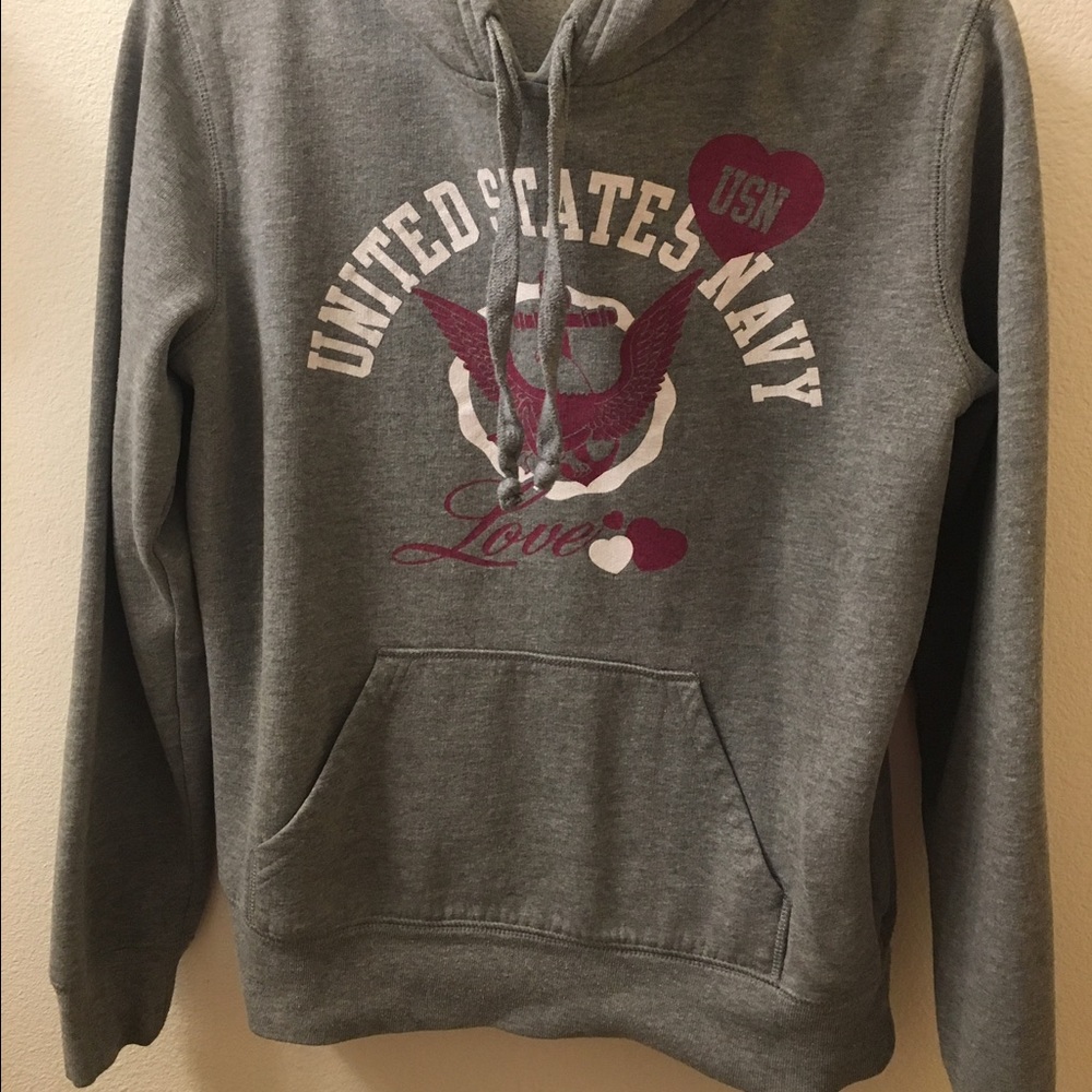 Wild about my sailor sweatshirt 💕