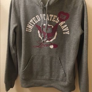 Wild about my sailor sweatshirt 💕