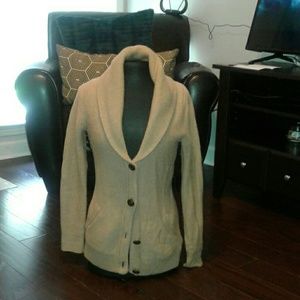 100% merino wool sweater