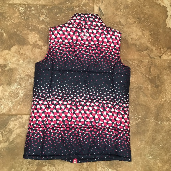 Land's End girls size 6-7 hearts puffer vest - Picture 2 of 3