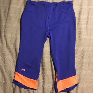 Under Armour cropped workout leggings
