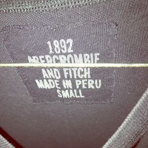 Abercrombie & Fitch lightweight sweater