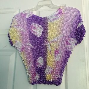 Women's popcorn shirt. Sz small. Worn once