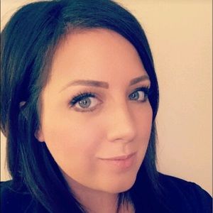 Meet your Posher, Cassandra