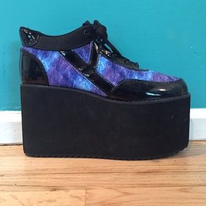 YRU Qozmo Platform Sneakers