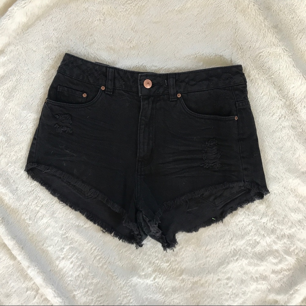 Black distressed high waisted Jean shorts