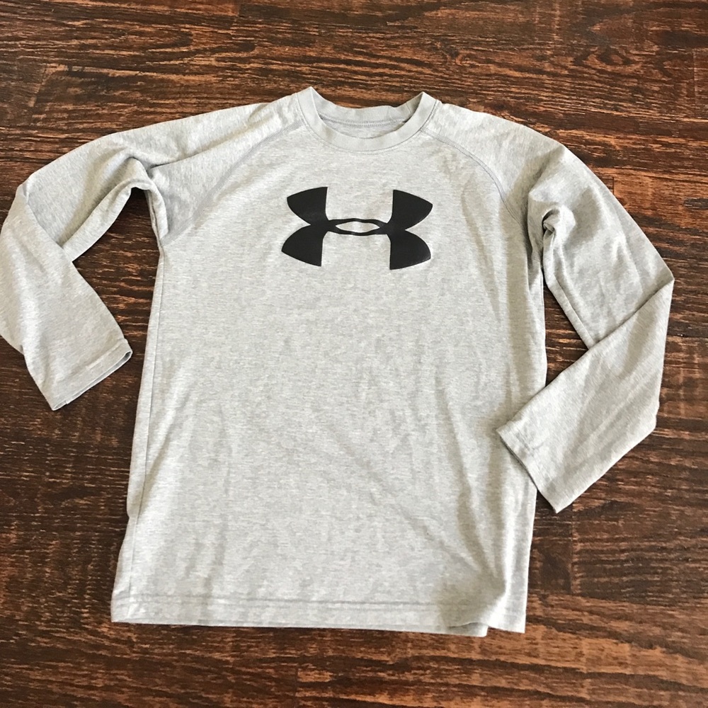 Boys long sleeved Under Armour shirt