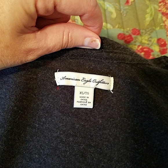 American eagle top - Picture 3 of 3