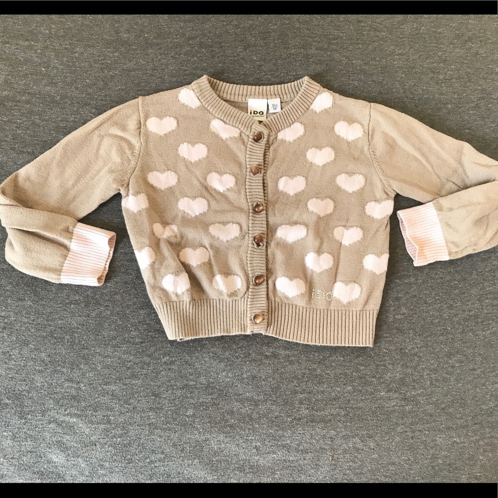 Little girls heart sweater, size 36 months