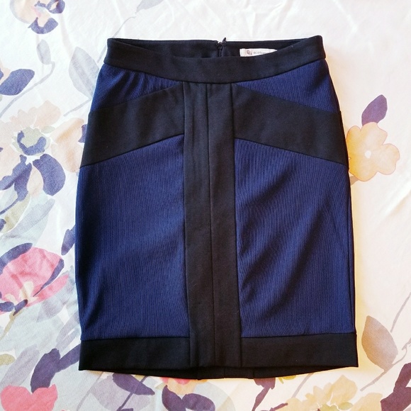 BCBG Ribbed Bodycon Skirt - Picture 3 of 5