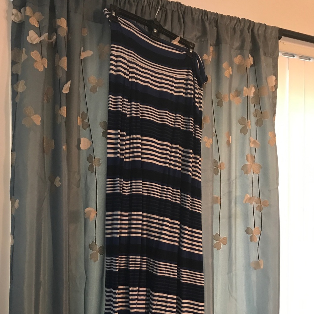 Straight cut maxi skirt