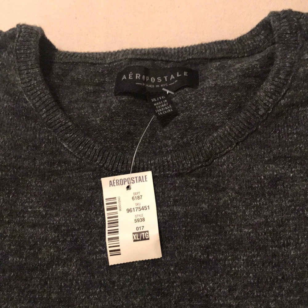 Men's Aeropostal sweater - Picture 3 of 4