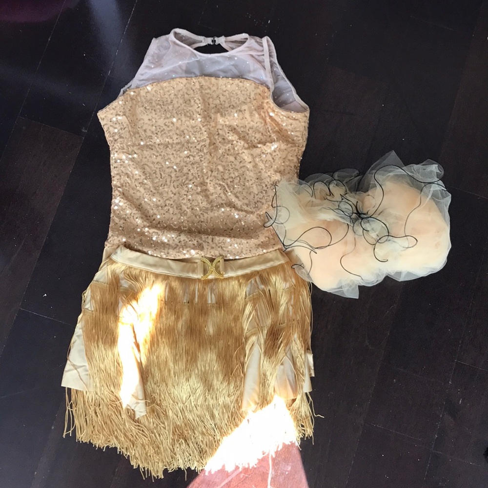 Three-piece gold (dance) costume.