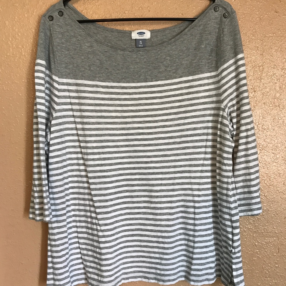 Old Navy Shirt 3/4 length sleeves