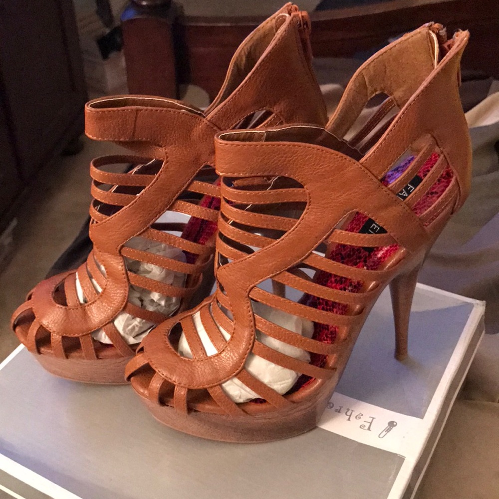 ‼️New In Box‼️Fahrenheit Pumps