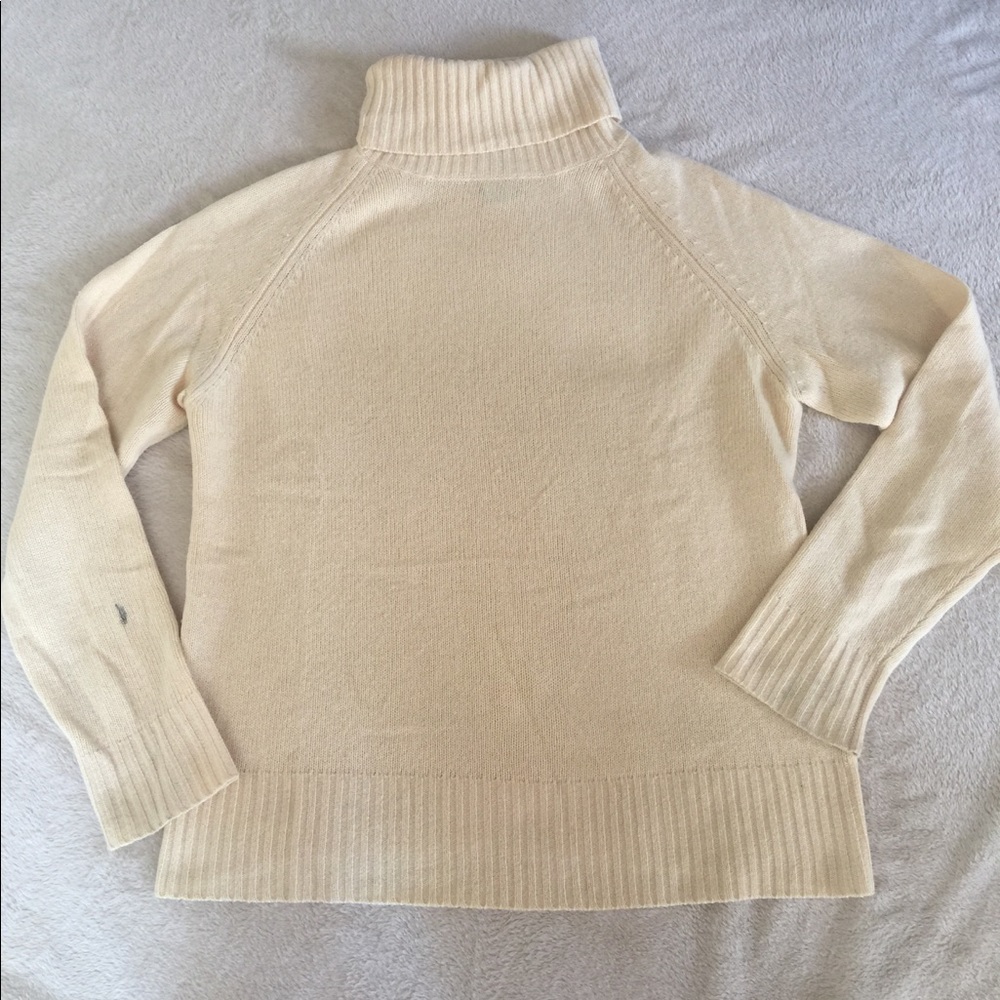 Cashmere sweater