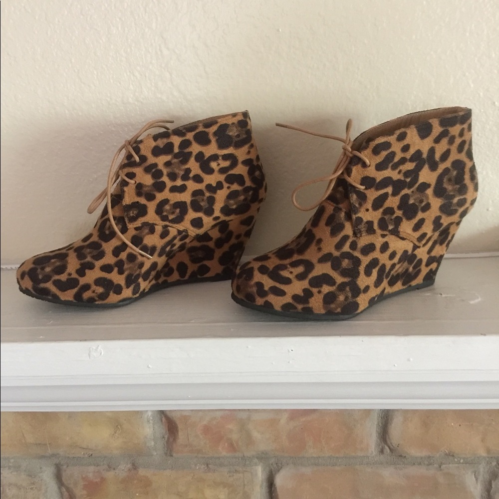 Leopard Wedge booties