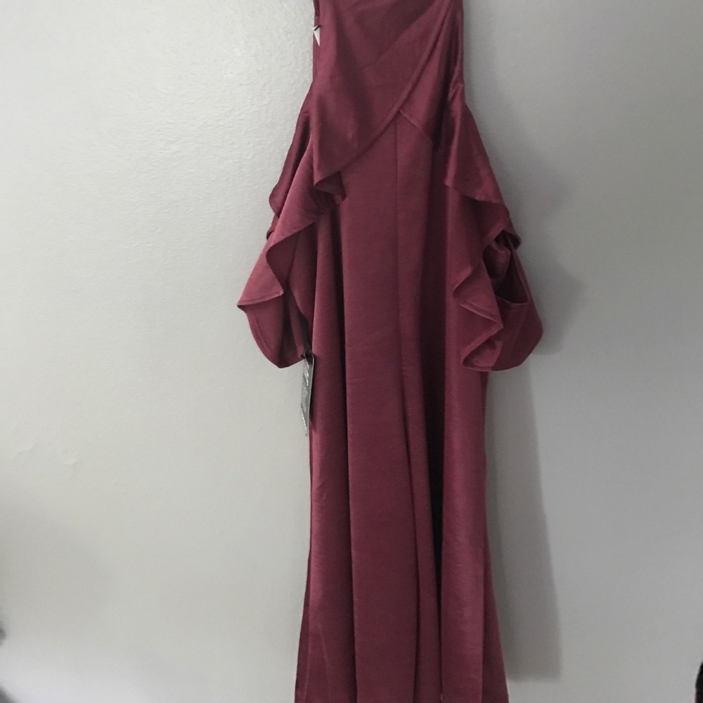Dress - Picture 5 of 5