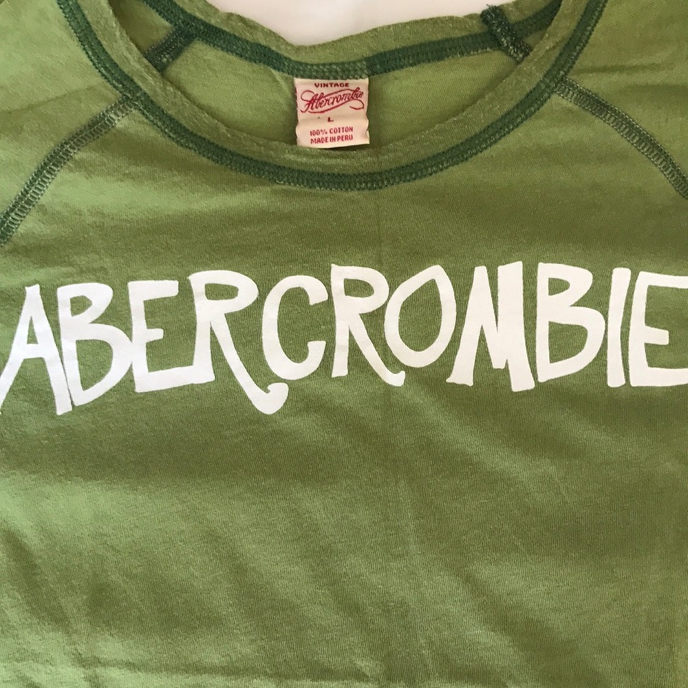 A&F tee. Large. - Picture 2 of 3