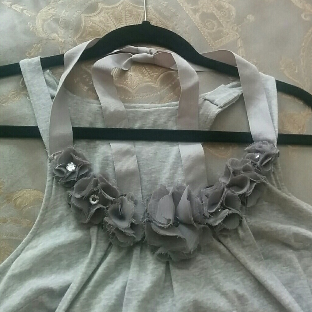 Top - Picture 2 of 4