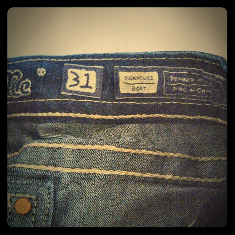 ❌SOLD❌Miss Me Jeans