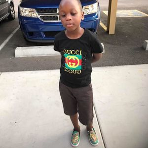 Meet your Posher, Siania